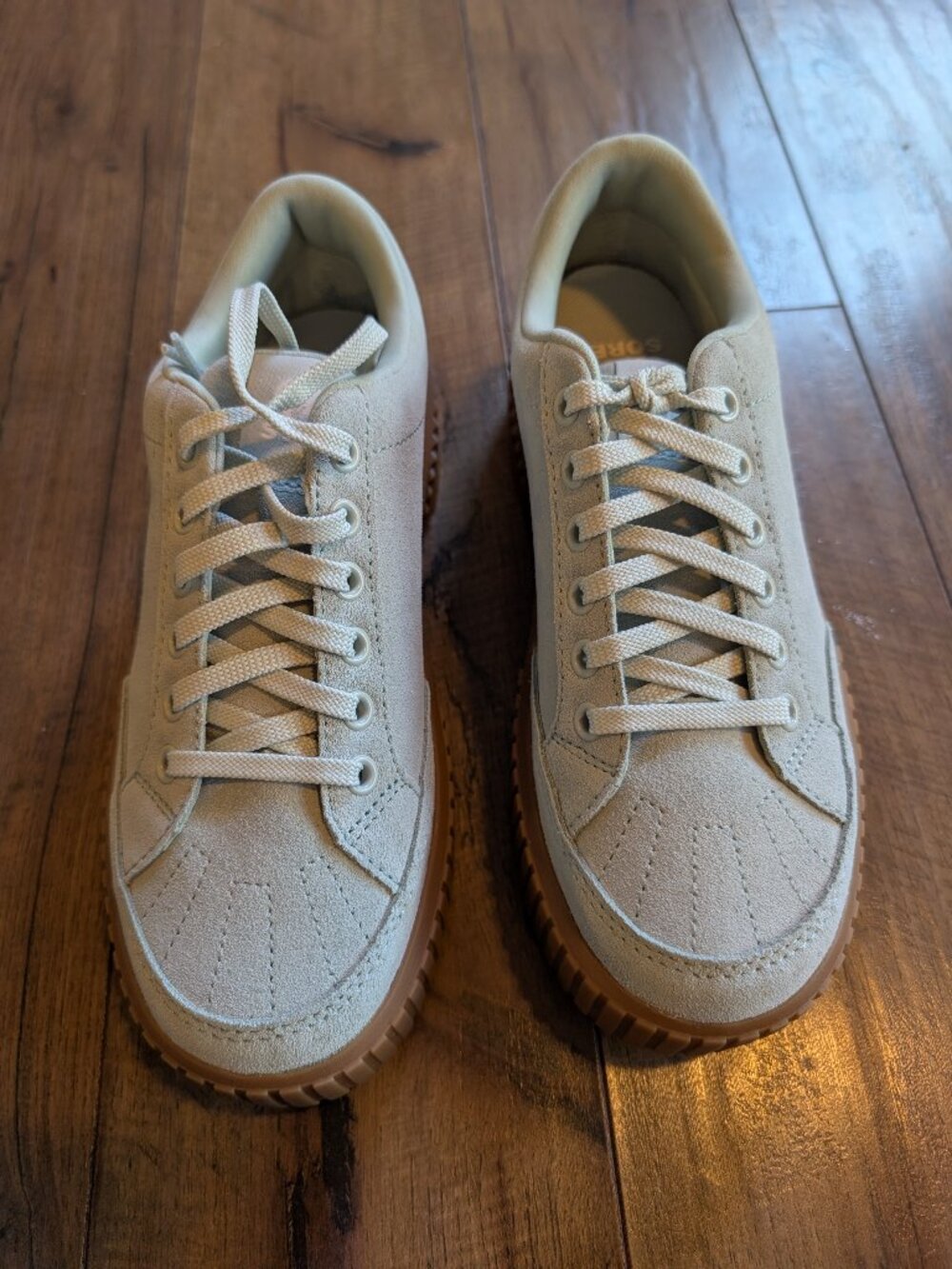 Brand new Women's Sorel platform sneakers size 7